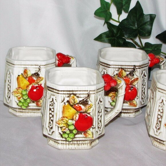 4 Vintage Ceramic Coffee Mugs Hand Painted Fruit Majolica Japan Kitchen Decor - Picture 4 of 11